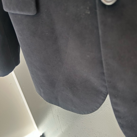 Boys Ralph Lauren size 16 velvet tuxedo coat in excellent condition - Picture 5 of 15